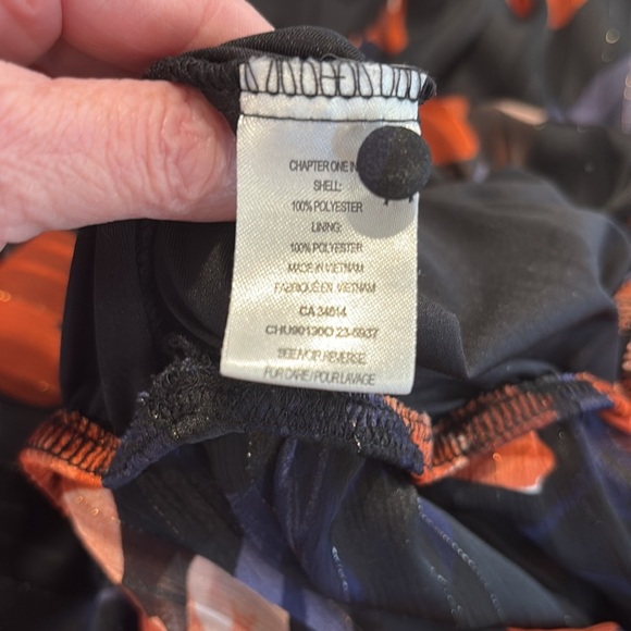 Haver London black/orange floral design pullover Blouse.  Size L - Picture 9 of 10